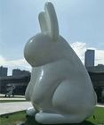 Высыхающий при нагреве в печи лак нержавеющей стали творческой милой скульптуры кролика металла белый