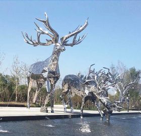 Современное животное металла ваяет статуи оленей сада для общественного украшения